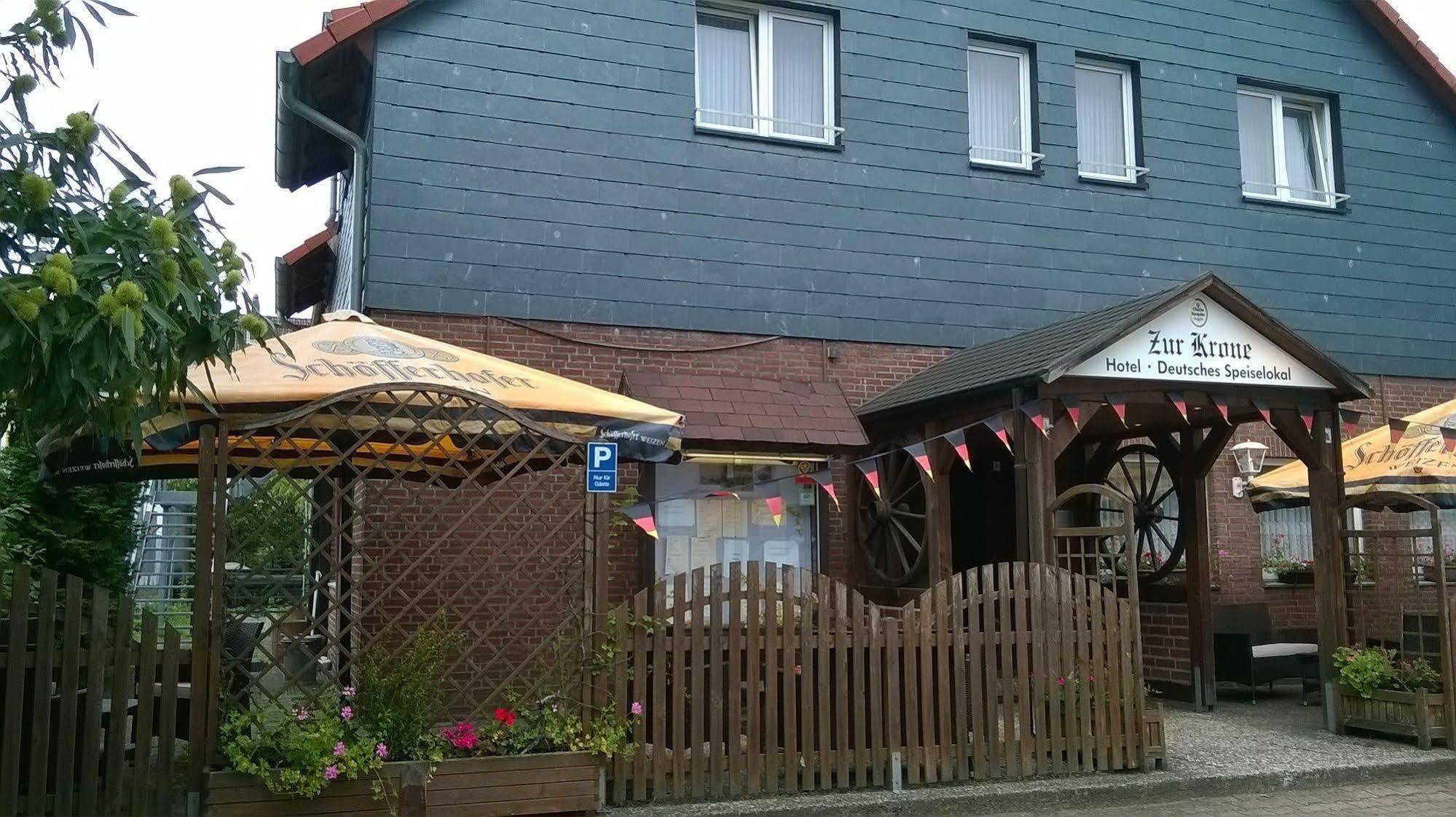 Zur Krone Seelze Exterior photo